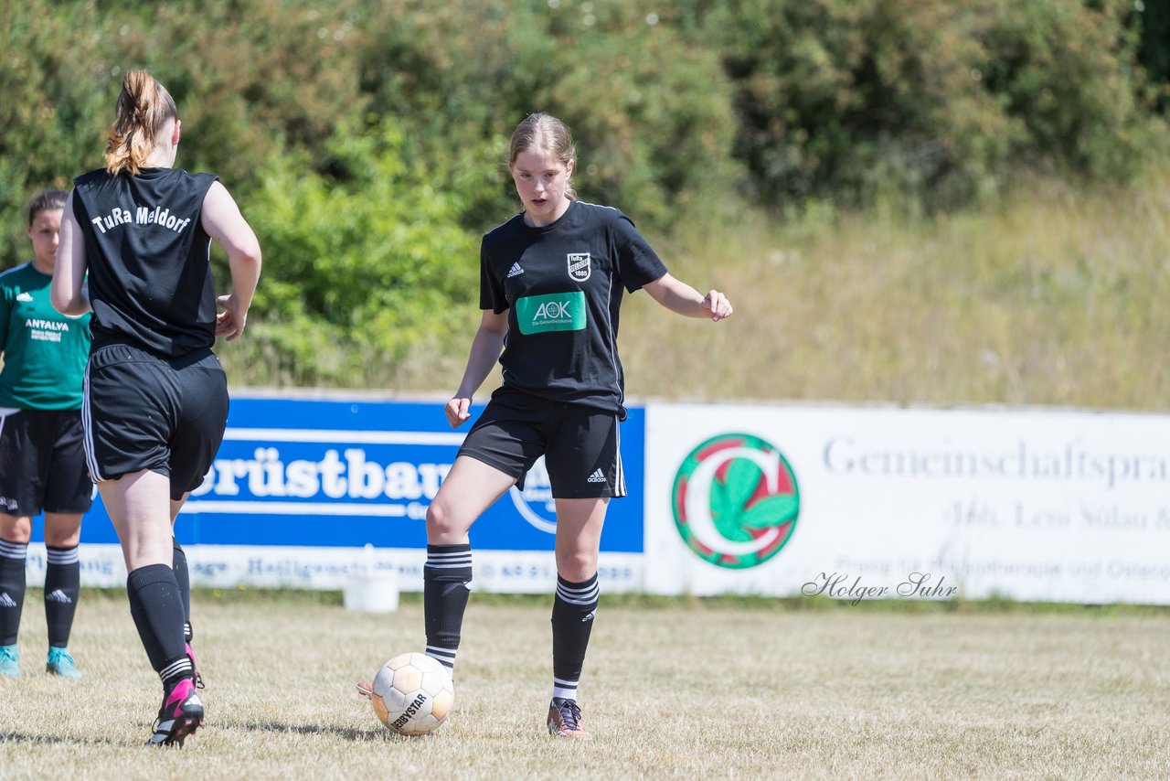 Bild 105 - wBJ TuRa Meldorf/Buesum - JFV Luebeck : Ergebnis: 1:0